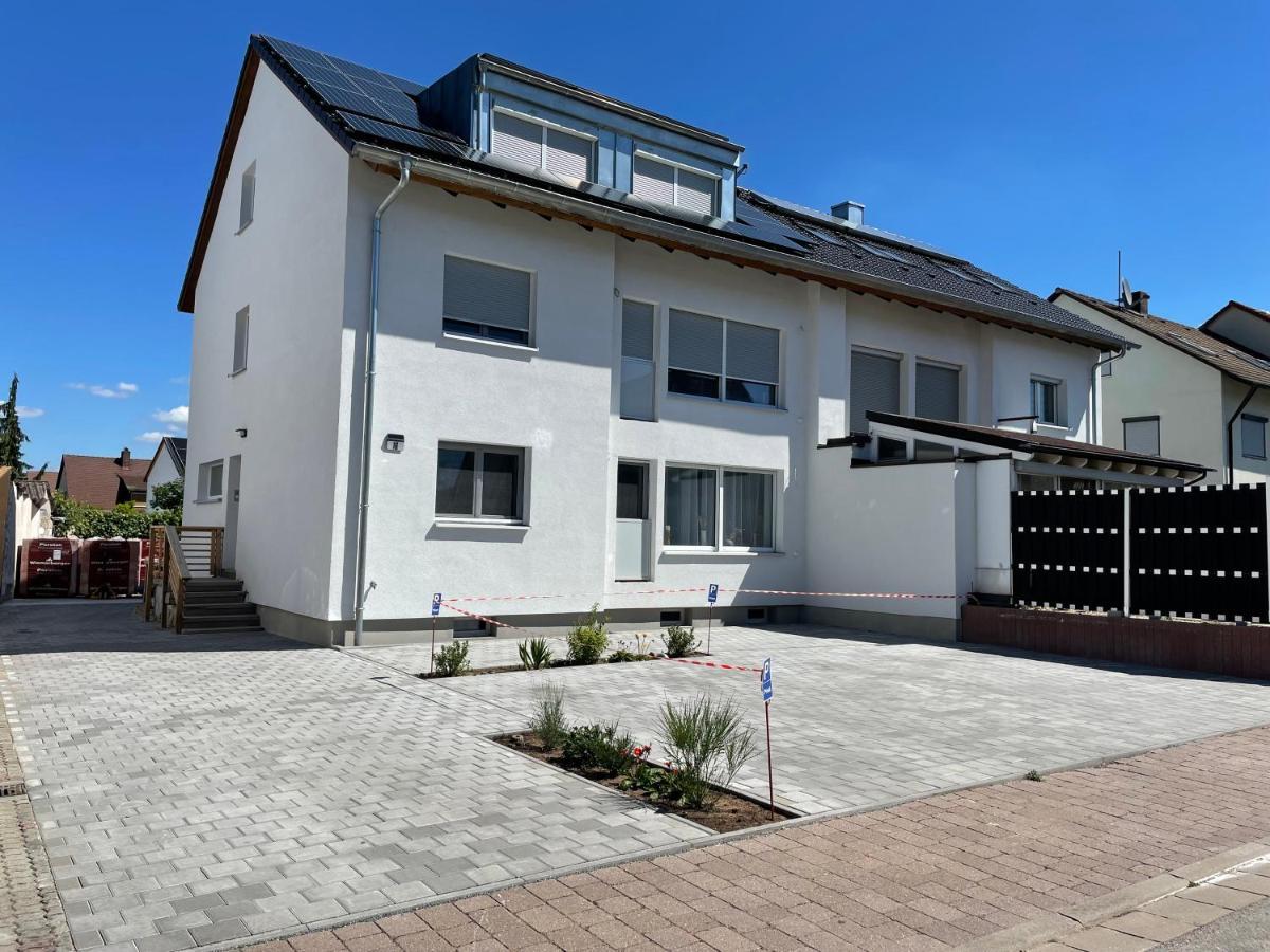 Messe- Und Ferienwohnung Feucht Extérieur photo