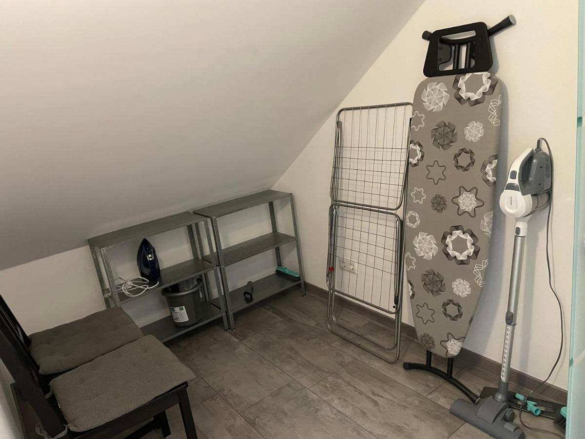 Messe- Und Ferienwohnung Feucht Extérieur photo