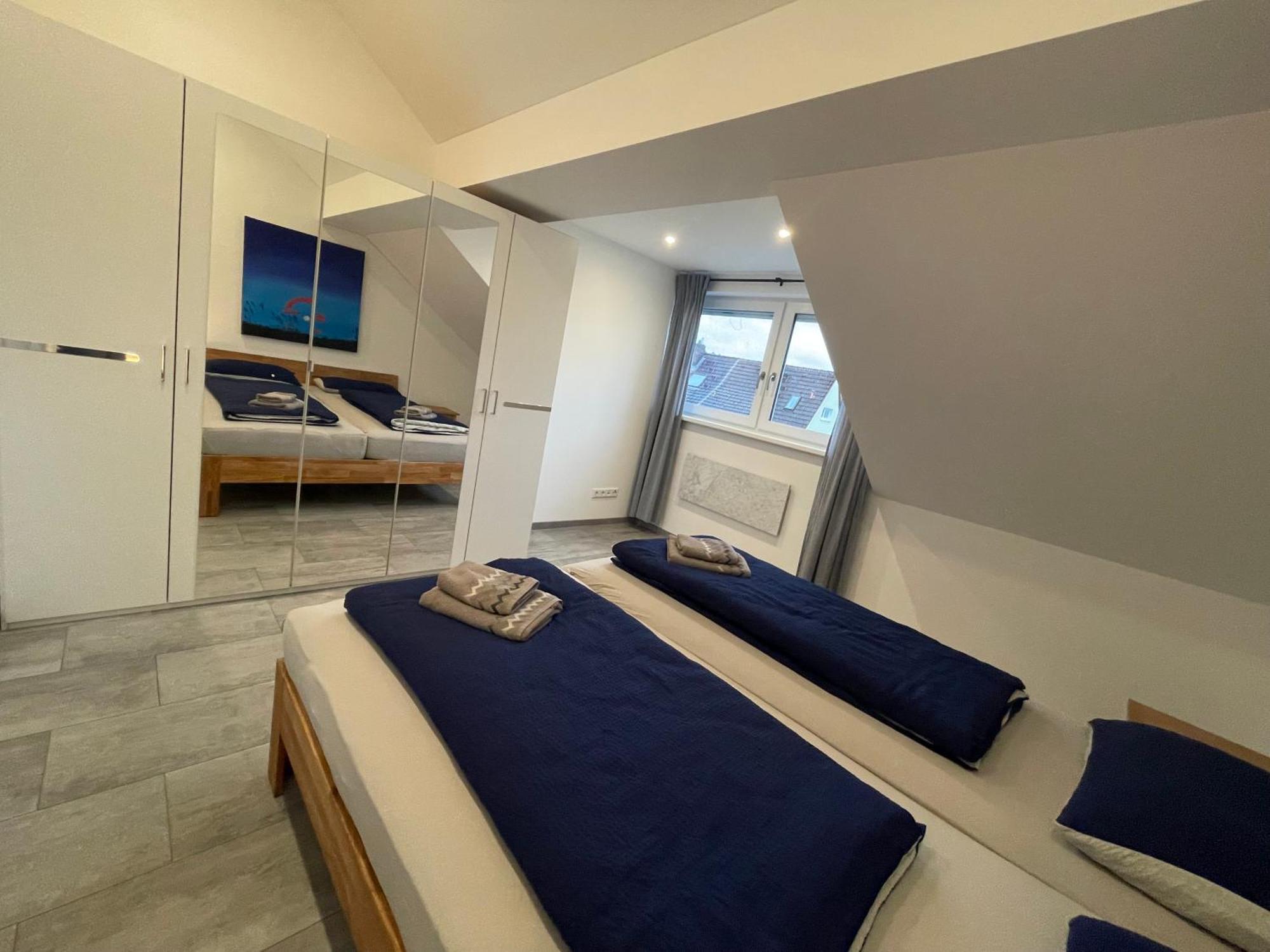 Messe- Und Ferienwohnung Feucht Extérieur photo