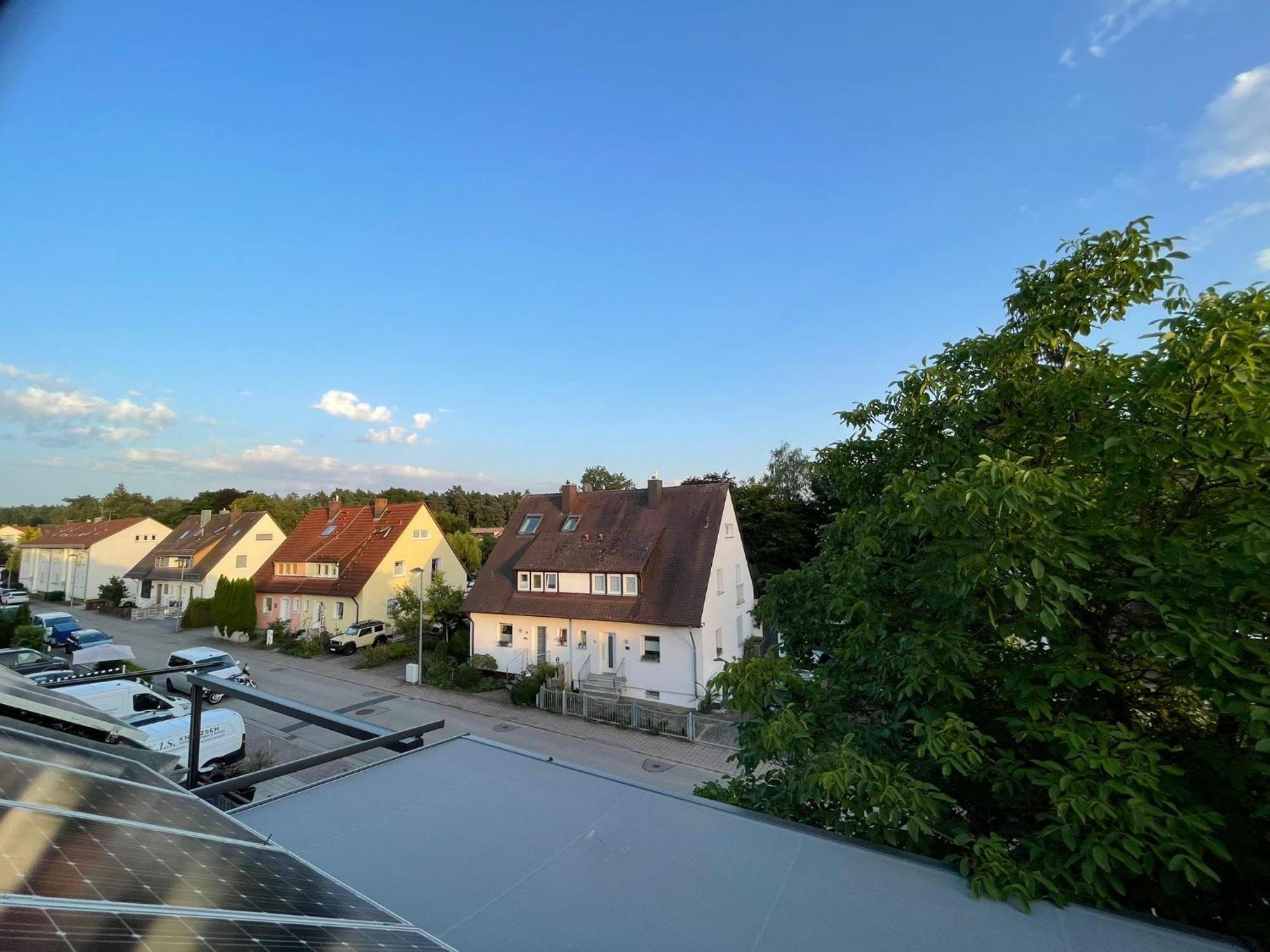 Messe- Und Ferienwohnung Feucht Extérieur photo